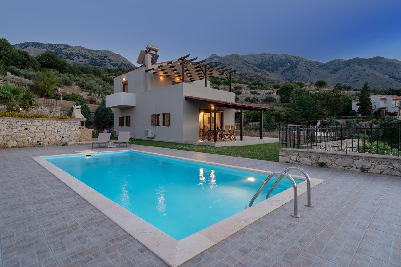 Thea Villas Kournás Esterno foto